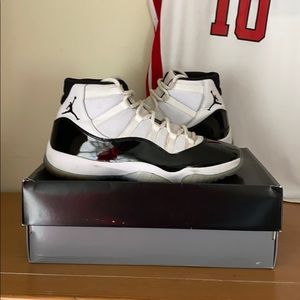 Air Jordan 11 Retro (Concord)